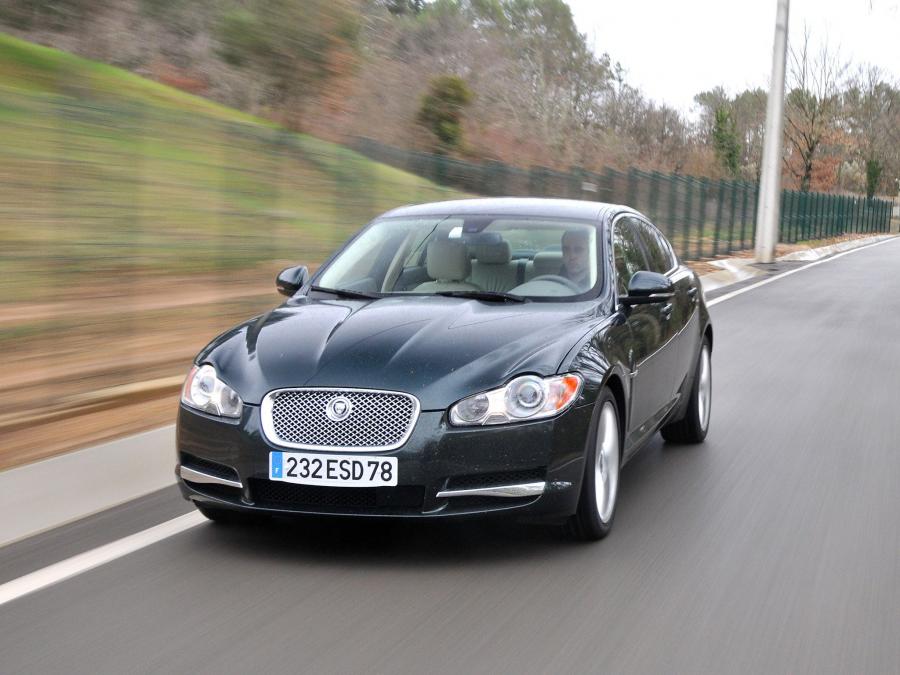  Jaguar XF Diesel S 2009 года  (фото 51 из 82)